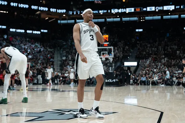 足球在线直播-ESPN最佳第六人赔率：凯尔登-约翰逊以-450继续领跑